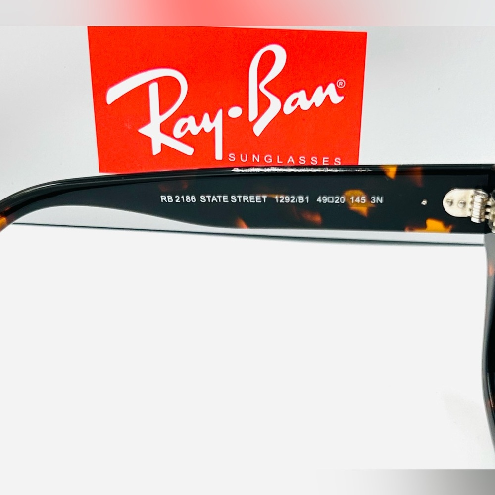 Ray-Ban State Street Women’s Fashion Sunglasses RB2186 Brown Tortoise Grey Smoke - Picture 10 of 10